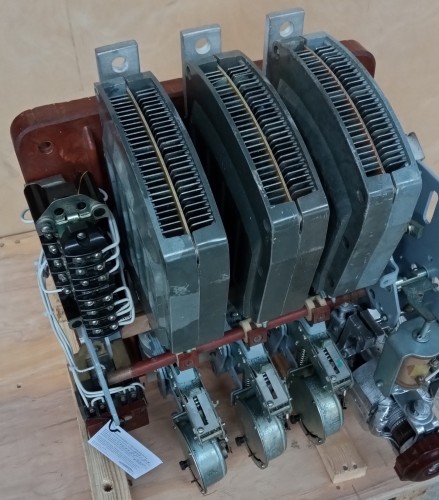 Автоматический выключатель АВМ10С стационарный 1000А